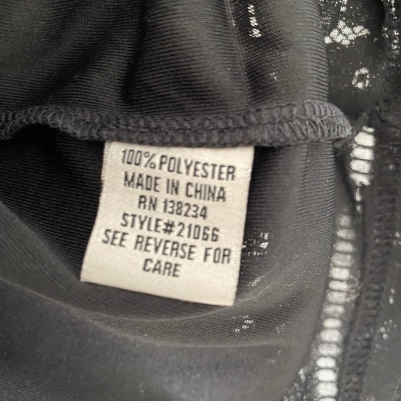 Lace off shoulder blouse - Picture 5 of 6